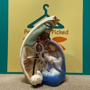 Blue Sky Clayworks “HOLY FAMILY” Tealight Holder